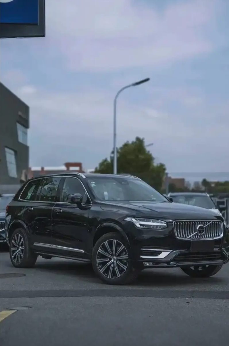 XC90对决途锐