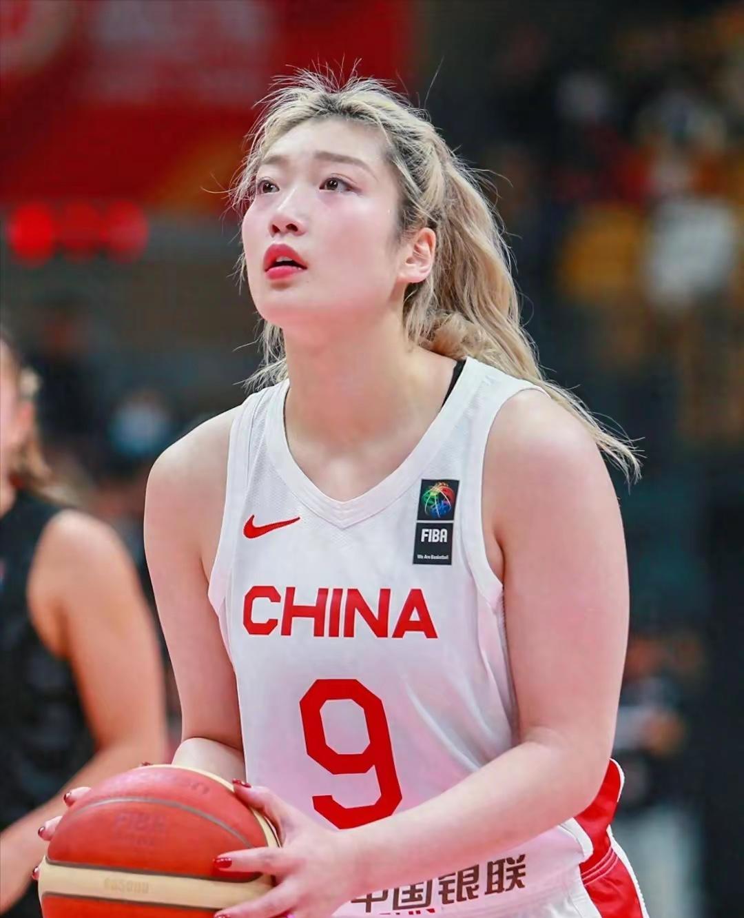 战术革命！李梦落选亚洲杯真相
