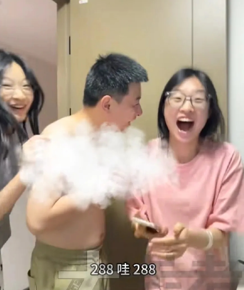288分超常发挥！河南女孩查分后全家暖心回应